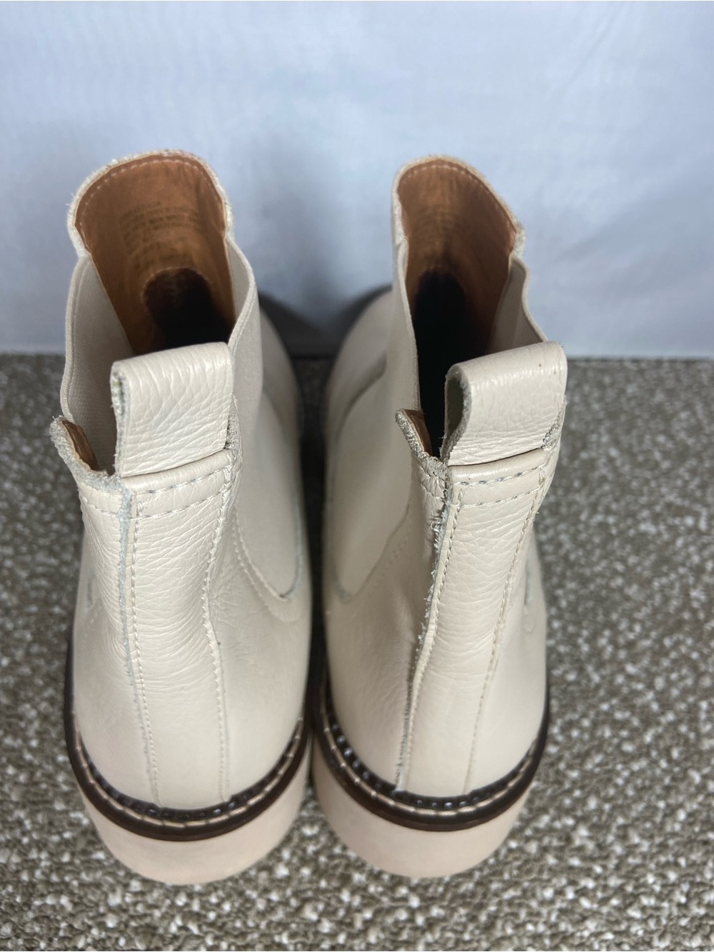 Caslon Miller Boots/Shoes Color Cream Sizes 9. Chunky, Chelsea Boots, Ankle. - Picture 5 of 7
